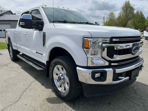 Used 2021 Ford F250 XLT w/ XLT Value Package AWD/4WD image 4