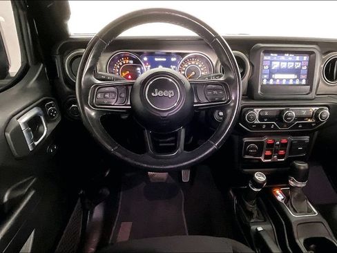 Used 2021 Jeep Gladiator Sport AWD/4WD image 8