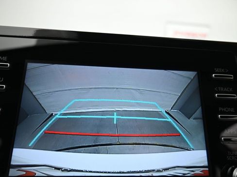 Used 2023 Toyota Camry SE image 18