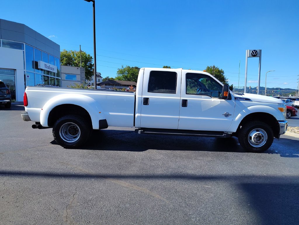 Used 2016 Ford F350 XLT w/ XLT Value Package AWD/4WD image 4