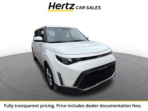 Used 2025 Kia Soul LX w/ LX Technology Package FWD image 1