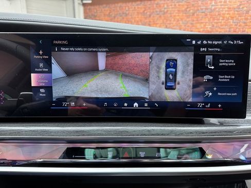 Used 2026 BMW 740i xDrive image 21