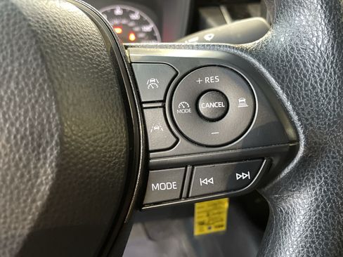Used 2025 Toyota Corolla LE FWD image 20