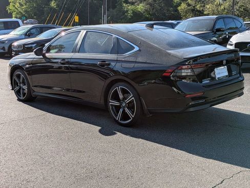 Used 2024 Honda Accord Sport image 4