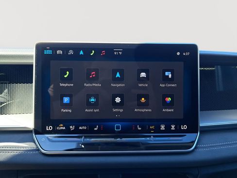New 2025 Volkswagen Tiguan SE FWD image 24