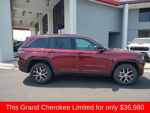 Used 2025 Jeep Grand Cherokee Limited RWD image 5