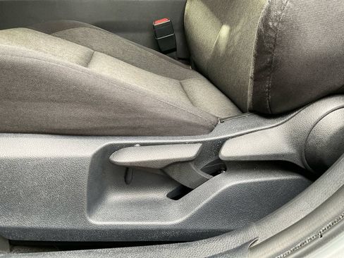 Used 2025 Toyota Camry LE FWD image 32