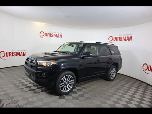 Used 2022 Toyota 4Runner TRD Sport w/ Technology Package AWD/4WD image 4