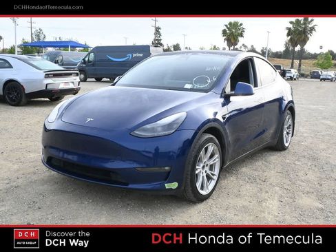 Used 2023 Tesla Model Y Long Range image 1