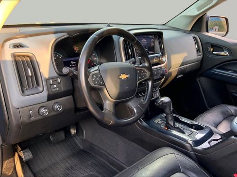 Used 2021 Chevrolet Colorado Z71 w/ Safety Package AWD/4WD image 18