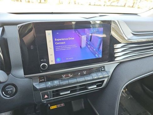 Used 2025 Toyota Camry LE image 18