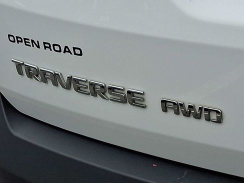 Used 2021 Chevrolet Traverse LT w/ LT Premium Package AWD/4WD image 30