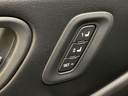 Used 2023 Honda Pilot Touring image 19