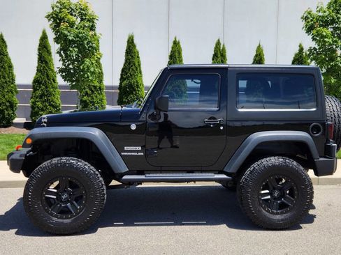 Used 2013 Jeep Wrangler Sport w/ Connectivity Group AWD/4WD image 20