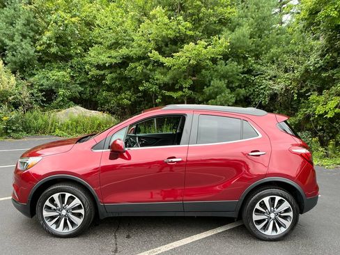 Used 2022 Buick Encore Preferred w/ Safety Package AWD/4WD image 2