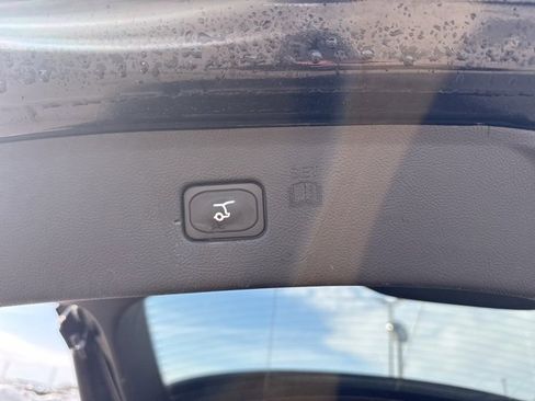 Used 2024 Ford Edge SEL w/ Convenience Package image 12