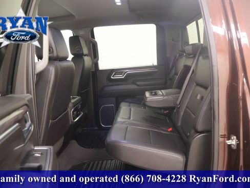 Used 2024 Chevrolet Silverado 2500 LTZ w/ LTZ Plus Package image 8