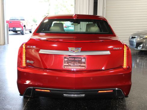 Used 2018 Cadillac CTS Luxury RWD image 4