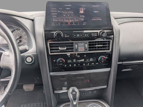 Used 2024 INFINITI QX80 Luxe RWD image 28