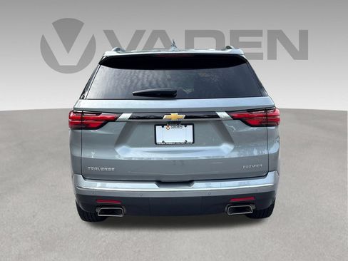 Used 2023 Chevrolet Traverse Premier FWD image 32