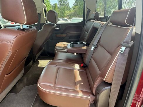 Used 2017 Chevrolet Silverado 1500 High Country image 29