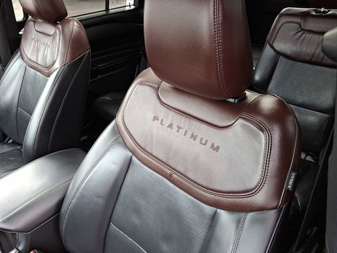 Certified 2023 Ford Explorer Platinum w/ Technology Package image 16