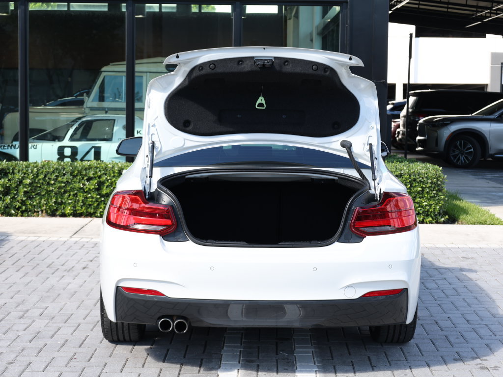 Used 2019 BMW 230i Coupe w/ M Sport Package RWD image 7