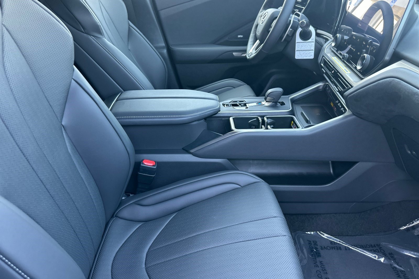 New 2026 Lexus TX 500h AWD w/ Technology Package image 23