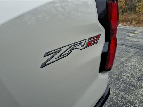 New 2026 Chevrolet Colorado ZR2 w/ Technology Package image 24