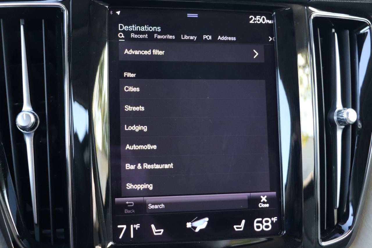 Used 2021 Volvo XC60 T8 Inscription w/ Advanced Package AWD/4WD image 17