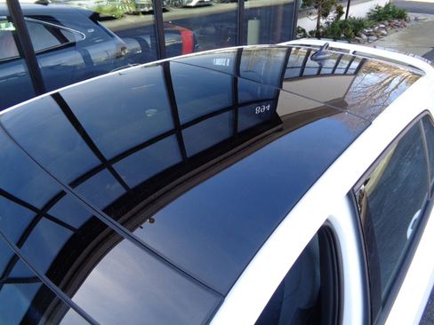 Used 2025 Volkswagen Golf R Black Edition DSG image 9