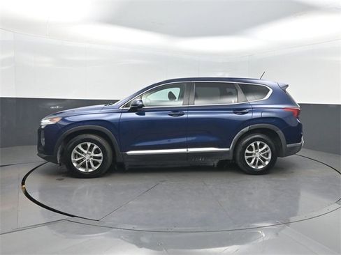 Used 2020 Hyundai Santa Fe SE image 2