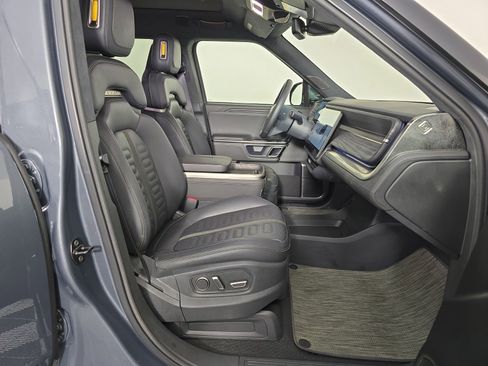 Used 2023 Rivian R1S Adventure image 24