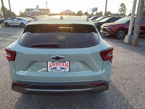 New 2026 Chevrolet Trax ACTIV w/ Sunroof Package FWD image 9