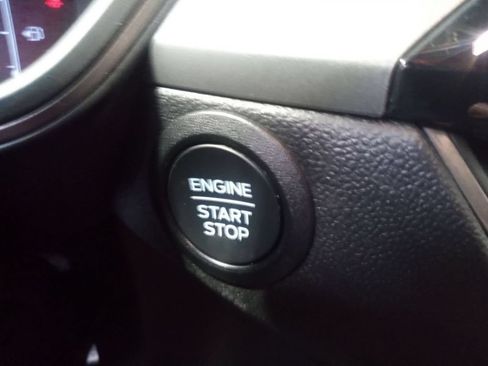 Certified 2025 Ford Escape Active AWD/4WD image 18