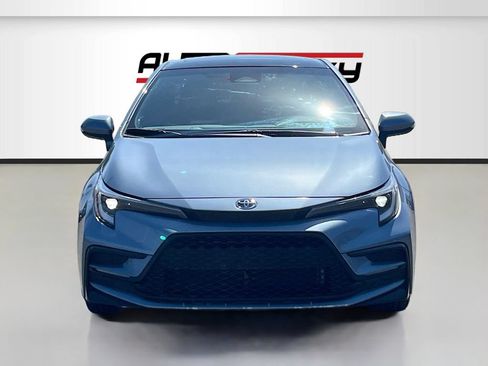 Used 2024 Toyota Corolla XSE FWD image 2