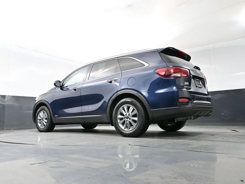Used 2019 Kia Sorento AWD w/ LX Convenience Package image 20