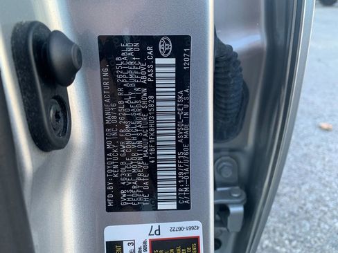 Used 2017 Toyota Camry SE image 30