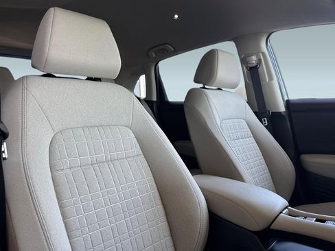 Used 2024 Honda HR-V LX image 31