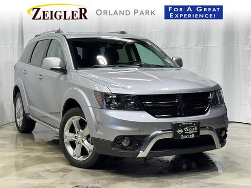 Used 2017 Dodge Journey Crossroad image 1