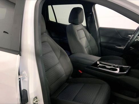 Used 2026 Chevrolet Equinox LT AWD/4WD image 8