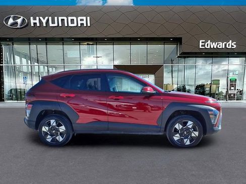 Certified 2025 Hyundai Kona SEL image 8