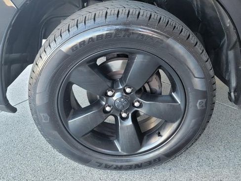 Used 2019 RAM 1500 Express w/ Express Value Package image 6