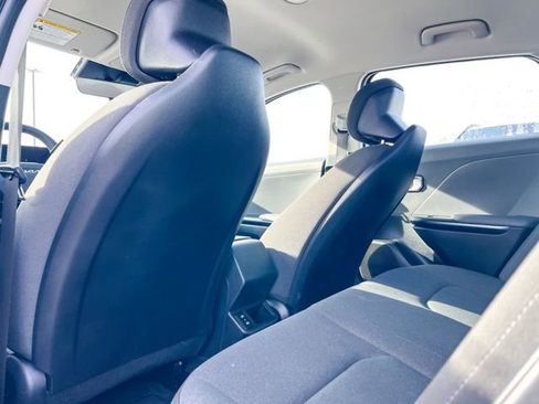 Certified 2025 Kia K4 LXS image 11
