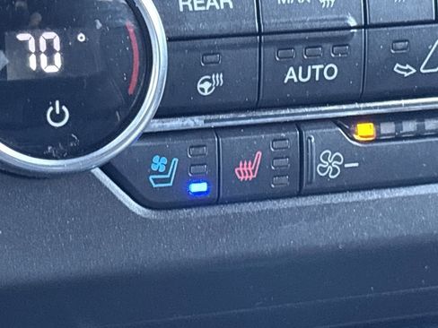 Used 2019 Ford Expedition Limited w/ Equipment Group 302A image 27