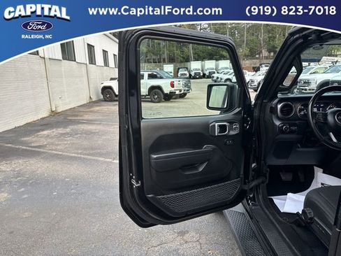 Used 2021 Jeep Wrangler Unlimited Sport AWD/4WD image 19