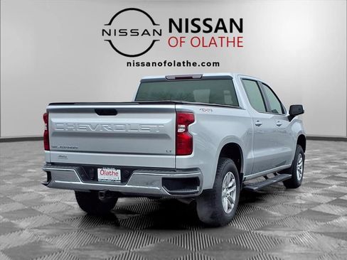 Used 2022 Chevrolet Silverado 1500 LT image 27