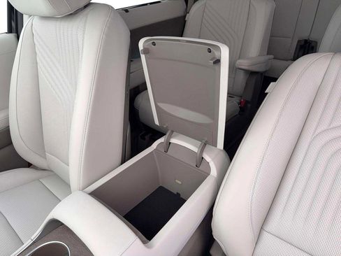 New 2026 Hyundai Palisade SEL Premium FWD image 13