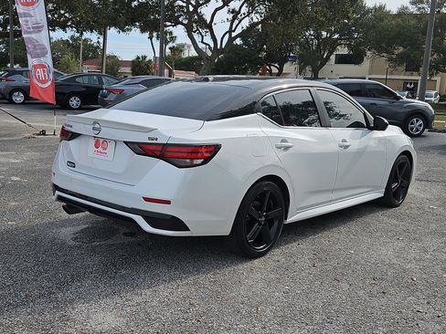 Used 2024 Nissan Sentra SR w/ SR Premium Package image 4