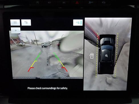 Used 2023 Ford F150 Raptor w/ Raptor Carbon Fiber Package image 27